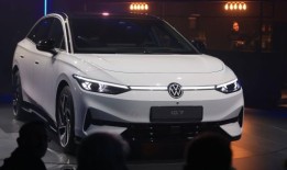 续航里程434英里的电动汽车被评为最安全的汽车