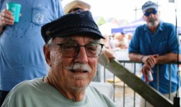 鲨鱼，一艘船和埃迪表哥：我们在阿拉巴马州深海捕鱼竞技表演中看到的