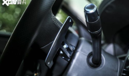 换挡拨片怎么用？轻松掌握赛车级换挡技巧，让你的驾驶体验飞升！