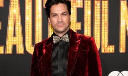 斯文森将确定尼尔·戴蒙德音乐剧《美丽的噪音》的最后演出日期吗