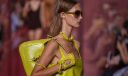 古驰在米兰时装周上以新的创意方向庆祝“自由”