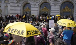 阿巴拉契高中橄榄球队参加了亚特兰大猎鹰队的训练