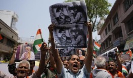 印度士兵在克什米尔杀死两名激进分子嫌疑人