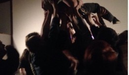 在阿拉斯加露营：YouTube上有数百万的浏览量，但这些情绪英雄在他们的家乡仍然不为人知