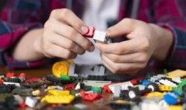 古董乐高套装在Ebay上可能值一大笔钱