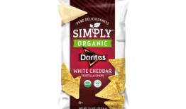 简单的多力多滋有机白色切达干酪风味玉米饼片