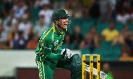 南非人约翰·博塔将执掌昆士兰公牛队和布里斯班热火队