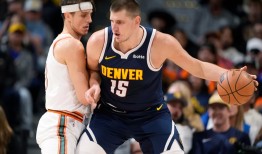 约基奇近三双，带领掘金以132比120战胜马刺