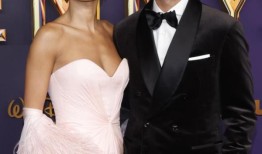 艾美奖红毯声明：为什么年轻明星“法老”云阿泰在电视最盛大的夜晚涂了红脸