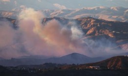 在西山引发的肯尼斯大火目前已被完全控制住