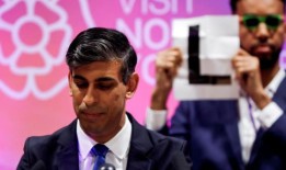 在苏纳克下台后，托利党将面临一场争夺下一任领导人的“激烈斗争”