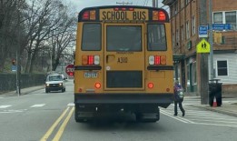 关于宾州交通的争论特许学生使当地众议院议员产生分歧