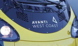 倒下的树木损坏电缆，跨境列车中断一天