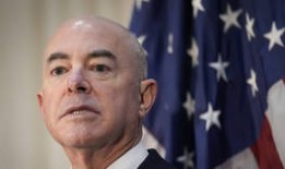 美国共和党人弹劾国土安全部部长