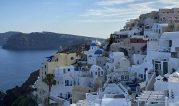 土耳其游客促进了希腊岛屿经济