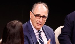 阿克塞尔罗德：阿什维尔的“上流”自由派会找到“投票方式”，特朗普的选民不会