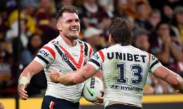 菲菲的交易让人怀疑是否能留住克莱顿罗宾逊