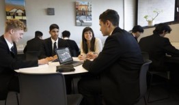 悉尼排名第一的学校的HSC平均各科成绩为89.4分你的学校怎么样？