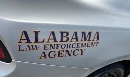 阿拉巴马州双重谋杀嫌疑人被通缉;一名10岁的儿童是康纳库县谋杀案的受害者之一