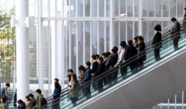 三星、SK、LG勒紧裤腰带应对不确定性