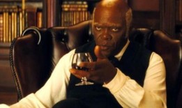 “你从自己的烂摊子里抽身出来？”：塞缪尔·杰克逊透露，塔伦蒂诺剪掉了《被解救的姜戈》的镜头