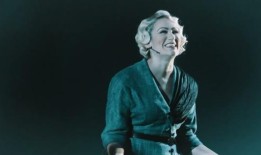 视频：观看艾登·埃斯皮诺萨在百老汇伦皮卡表演《看不见的》