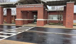 在快速发展的阿拉巴马县，家长抗议学校重新分区：“我们买了班级戒指”