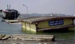 20年后：“海啸来袭时，我的船离海岸只有几米远”