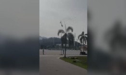 马来西亚海军直升机在空中相撞，造成10人死亡
