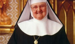 安吉莉卡母亲博物馆为EWTN创始人的新纪念碑揭幕