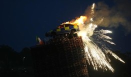 7月12日的庆祝活动是“关于庆祝”——民主统一党领袖