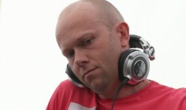 达里奥·G乐队的音乐家保罗·斯宾塞在诊断出癌症后去世，悼念之声纷至沓来