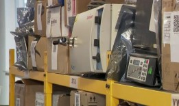 由于特朗普的命令，丹佛医疗中心暂停了未成年人的性别确认手术