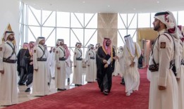 阿米尔带领祝福者欢迎沙特王储