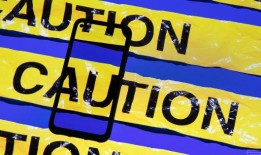 据报道，美国电话电报公司向一名黑客支付了37万美元，以删除其被盗的客户数据