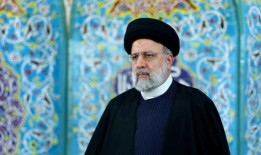 载有伊朗总统莱希的直升机坠毁，搜救工作正在进行