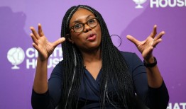 凯米·巴德诺克在参加保守党领袖竞选时表示，资本主义不是一个肮脏的词