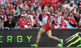 希尼，华纳主演的天鹅击败蓝军在SCG