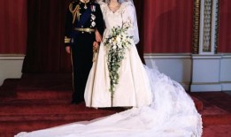 戴安娜王妃因丈夫查尔斯王子与卡米拉的恋情而“支离破碎”