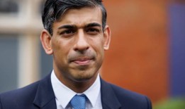 首相问答记分卡：卢旺达和重新洗牌，这对Rishi Sunak来说是艰难的一天