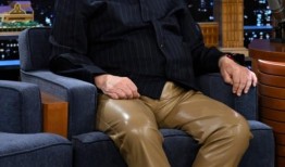 布莱恩·考克斯令人反胃的皮裤简直就是噩梦