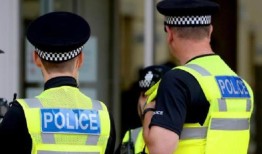 法勒姆：一名男子承认在偷车之前偷了一间房子