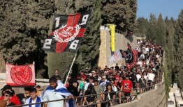 我坐下来消化这个令人震惊的消息：赫什在加沙的一条隧道里被枪杀了