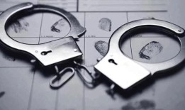 前泰米尔纳德邦部长M R Vijayabhaskar在喀拉拉邦被控10亿卢比的土地骗局