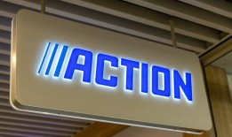 拿17.49兹罗提去做空时尚舒适类似于HM, Reserved