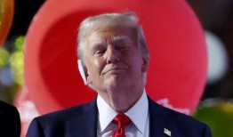 唐纳德·特朗普在马拉松式的大会演讲中表示，他在“全能上帝的恩典”下幸免于难