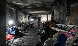 “全家人都不在了”：河内火灾遇难者家属