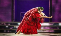 皮特·威克斯否认与Jowita Przystal有“爱情泡泡”：我们是朋友