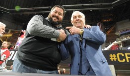 摇滚小子、沙克、唐纳德·特朗普，我们在阿拉巴马州橄榄球赛上看到了更多名人