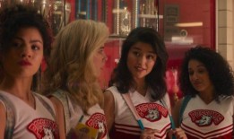 好莱坞导演兼制片人将丽莎·索贝拉诺视为“超级明星”